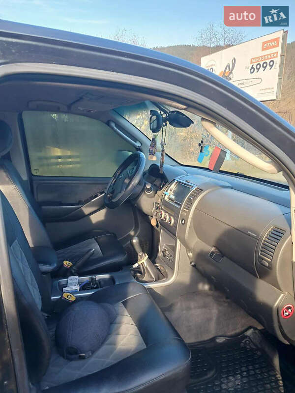 Внедорожник / Кроссовер Nissan Pathfinder 2005 в Верховине