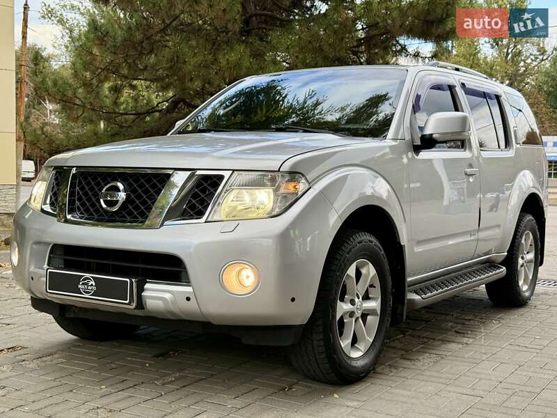 Позашляховик / Кросовер Nissan Pathfinder 2012 в Дніпрі фото 3 Позашляховик / Кросовер Nissan Pathfinder 2012 в Дніпрі