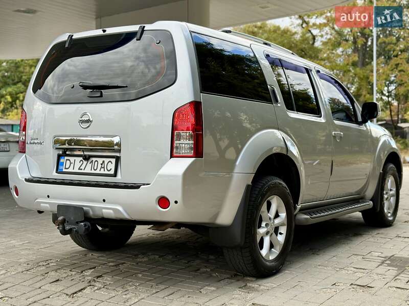 Позашляховик / Кросовер Nissan Pathfinder 2012 в Дніпрі фото 11 Позашляховик / Кросовер Nissan Pathfinder 2012 в Дніпрі