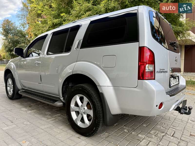 Позашляховик / Кросовер Nissan Pathfinder 2012 в Дніпрі фото 14 Позашляховик / Кросовер Nissan Pathfinder 2012 в Дніпрі