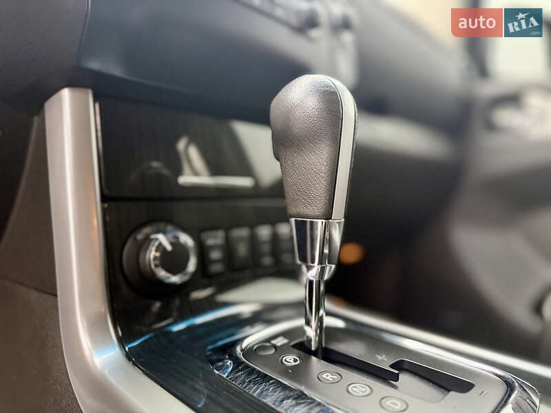 Внедорожник / Кроссовер Nissan Pathfinder 2011 в Киеве