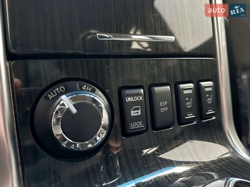 Внедорожник / Кроссовер Nissan Pathfinder 2011 в Киеве