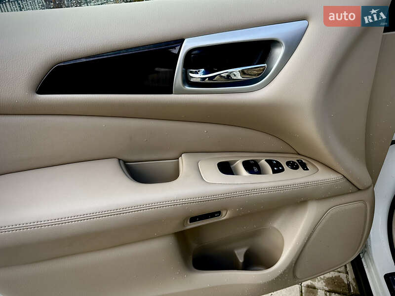 Внедорожник / Кроссовер Nissan Pathfinder 2013 в Львове фото 10 Внедорожник / Кроссовер Nissan Pathfinder 2013 в Львове