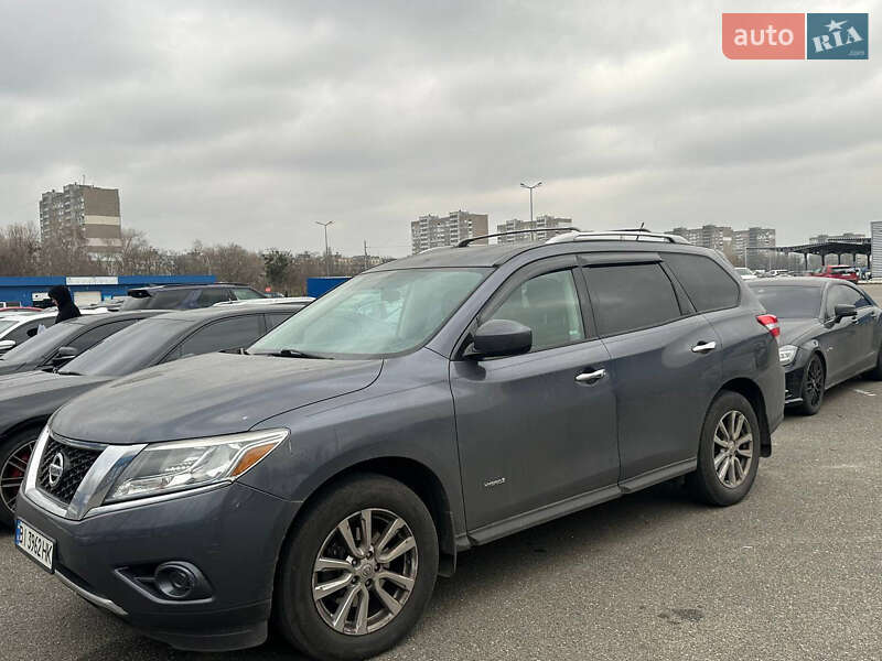 Внедорожник / Кроссовер Nissan Pathfinder 2014 в Киеве