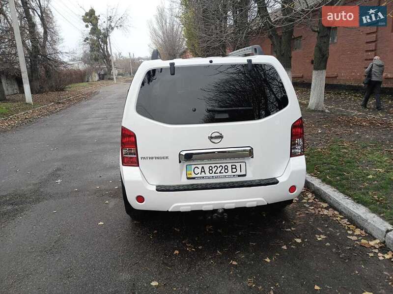 Позашляховик / Кросовер Nissan Pathfinder 2014 в Золотоноші фото 12 Позашляховик / Кросовер Nissan Pathfinder 2014 в Золотоноші
