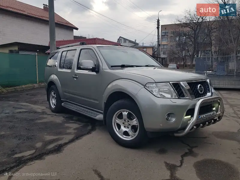 Nissan Pathfinder 2011