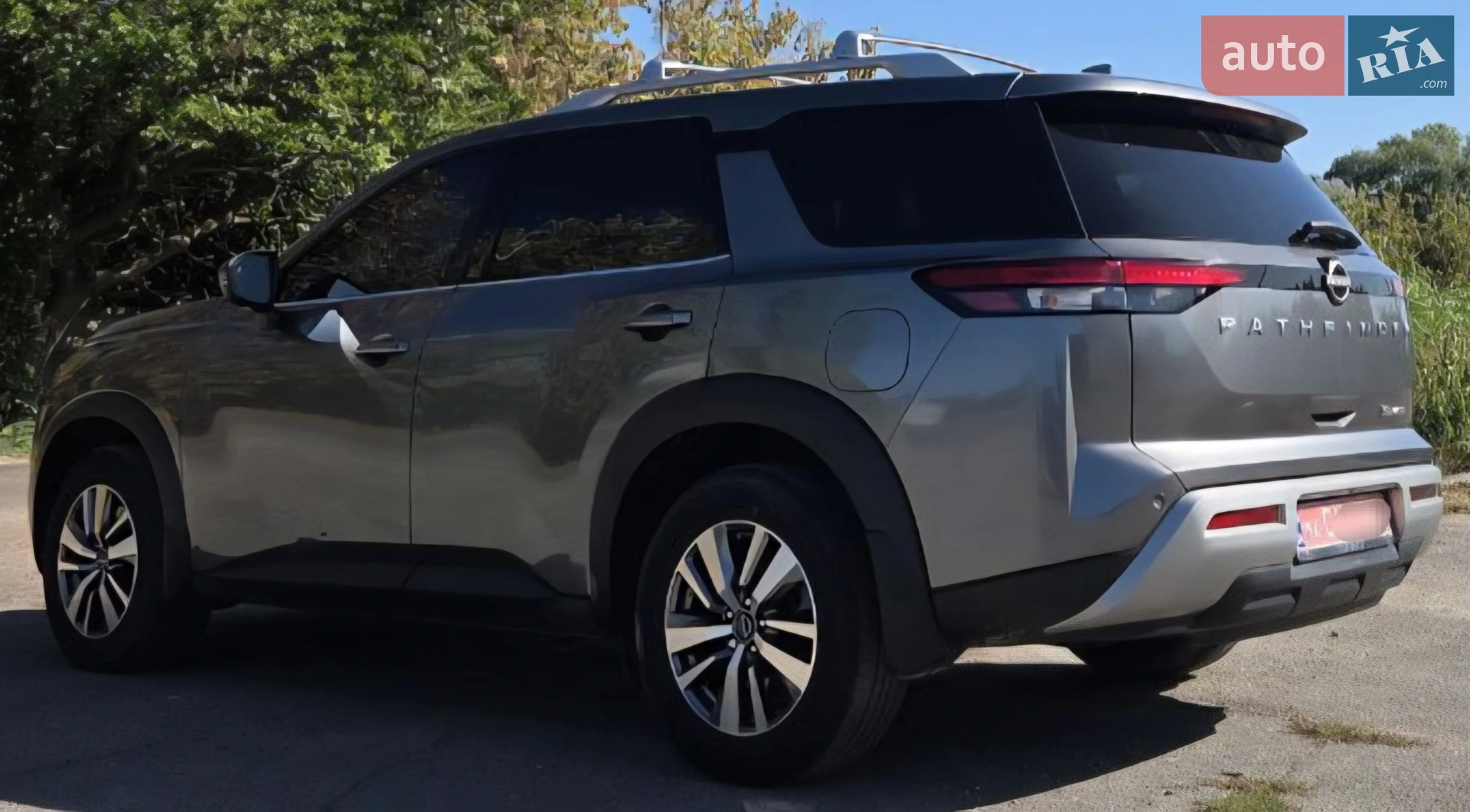 2022 Nissan Pathfinder - мініатюра 3