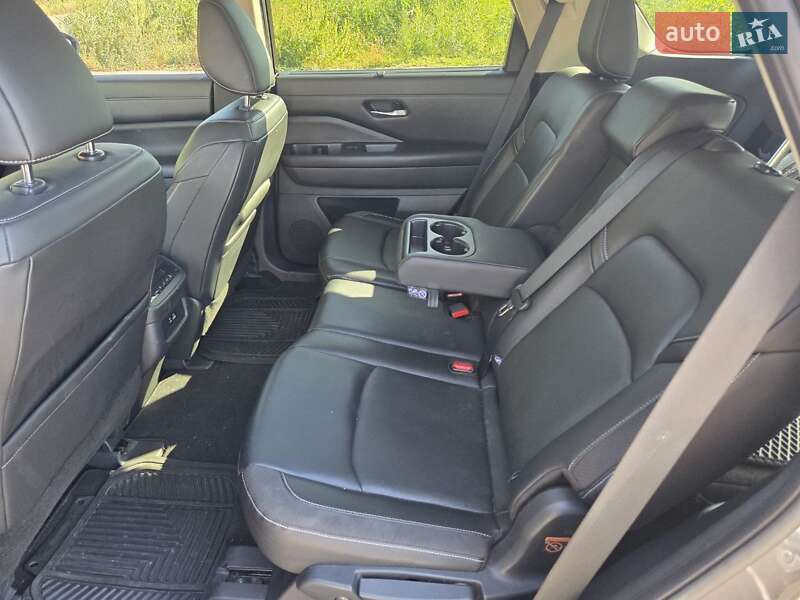 Позашляховик / Кросовер Nissan Pathfinder 2022 в Черкасах
