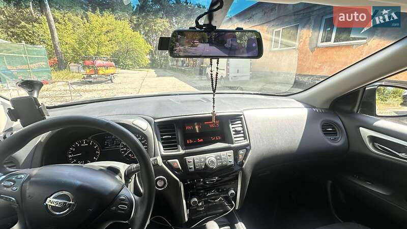 Позашляховик / Кросовер Nissan Pathfinder 2016 в Києві