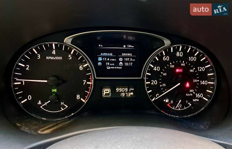 Внедорожник / Кроссовер Nissan Pathfinder 2015 в Киеве