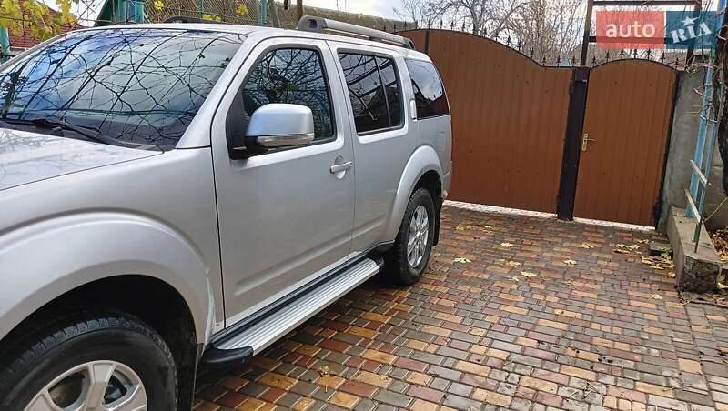 Позашляховик / Кросовер Nissan Pathfinder 2010 в Староказачьем фото 2 Позашляховик / Кросовер Nissan Pathfinder 2010 в Староказачьем