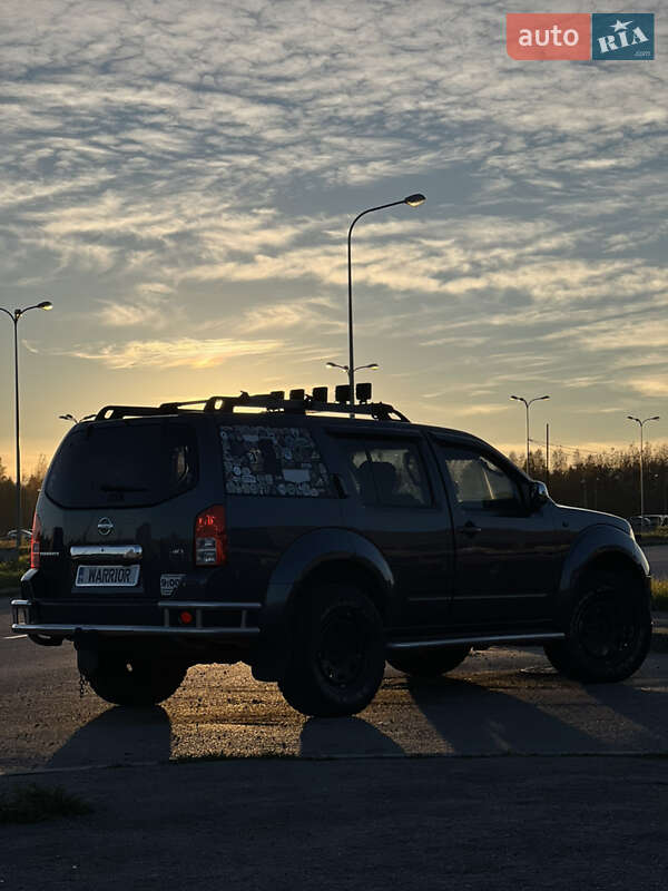 Внедорожник / Кроссовер Nissan Pathfinder 2005 в Львове фото 2 Внедорожник / Кроссовер Nissan Pathfinder 2005 в Львове