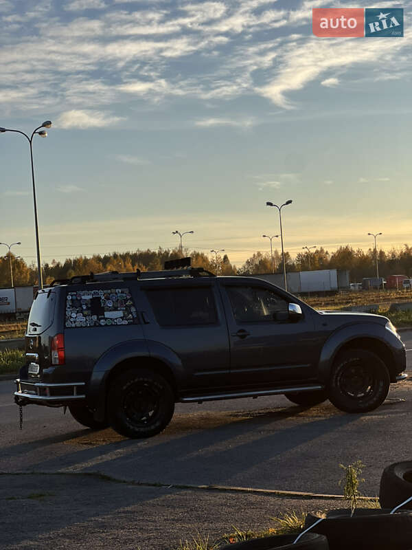 Внедорожник / Кроссовер Nissan Pathfinder 2005 в Львове фото 16 Внедорожник / Кроссовер Nissan Pathfinder 2005 в Львове