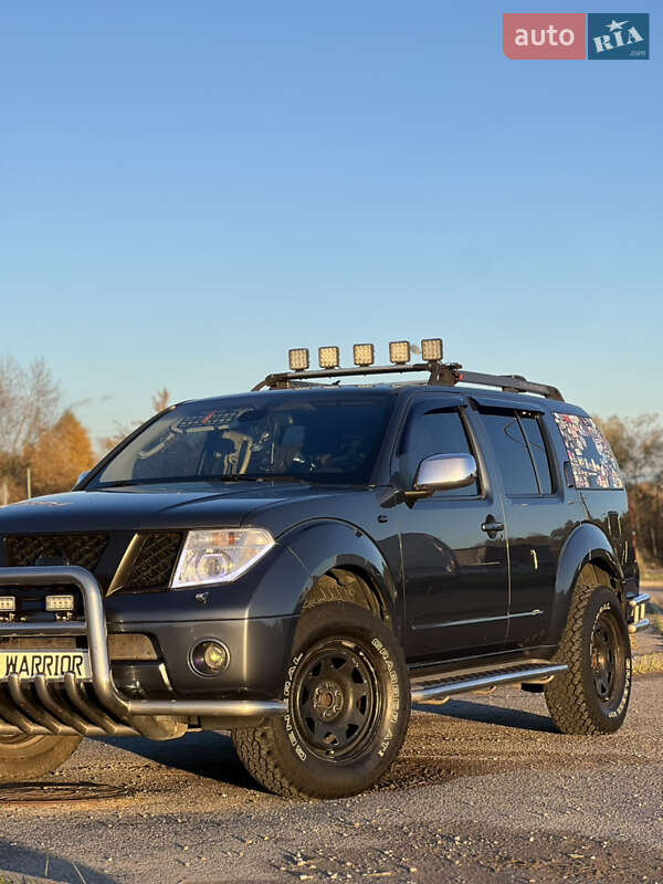Внедорожник / Кроссовер Nissan Pathfinder 2005 в Львове фото 22 Внедорожник / Кроссовер Nissan Pathfinder 2005 в Львове