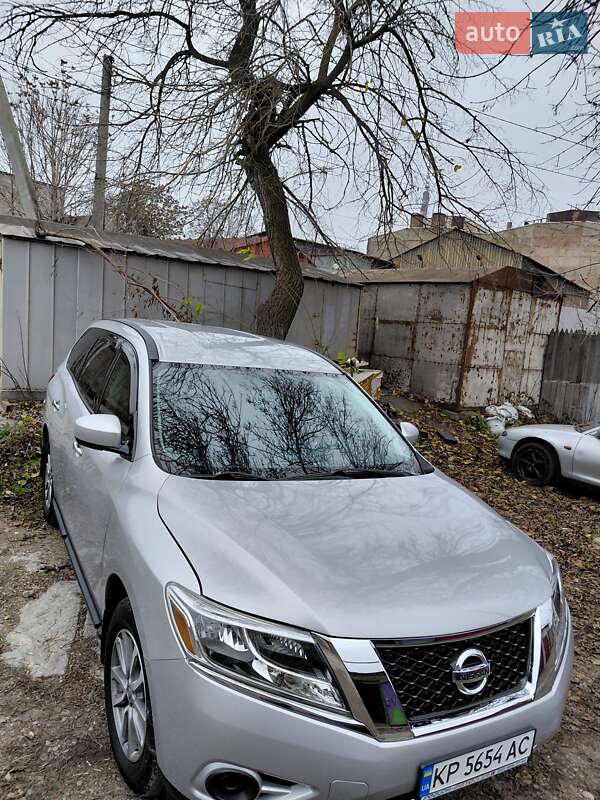 Внедорожник / Кроссовер Nissan Pathfinder 2014 в Запорожье фото 22 Внедорожник / Кроссовер Nissan Pathfinder 2014 в Запорожье