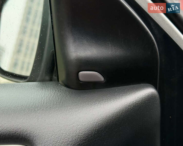 Внедорожник / Кроссовер Nissan Pathfinder 2019 в Киеве фото 20 Внедорожник / Кроссовер Nissan Pathfinder 2019 в Киеве