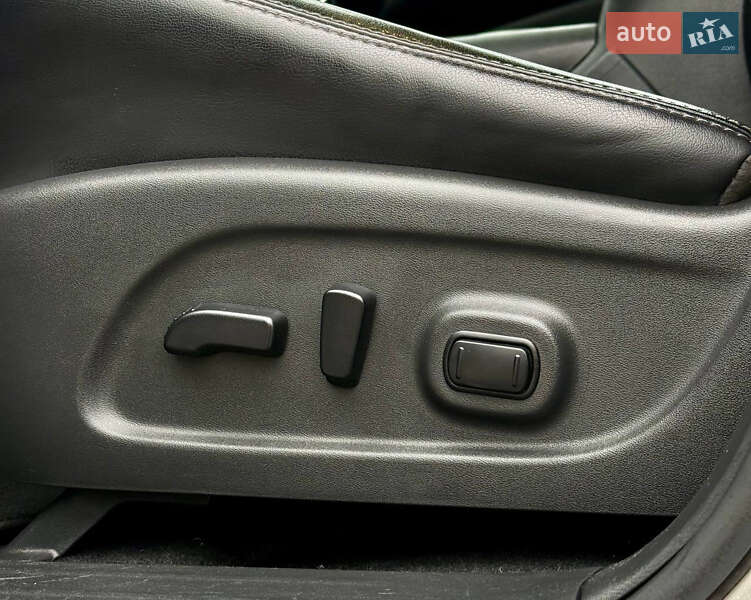 Внедорожник / Кроссовер Nissan Pathfinder 2019 в Киеве фото 19 Внедорожник / Кроссовер Nissan Pathfinder 2019 в Киеве