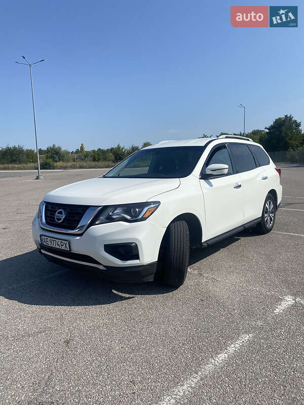 Внедорожник / Кроссовер Nissan Pathfinder 2019 в Днепре