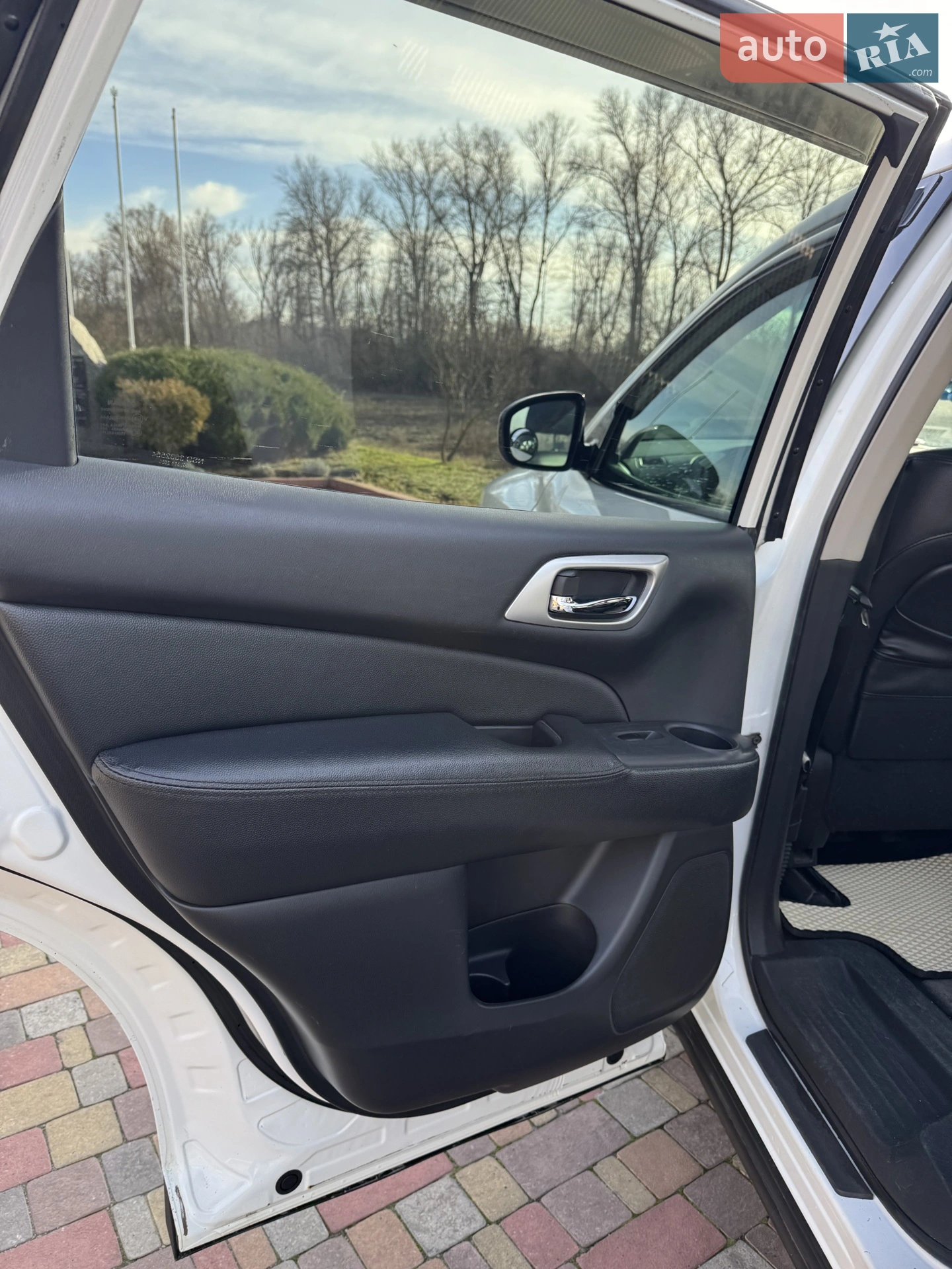 2016 Nissan Pathfinder - мініатюра 14