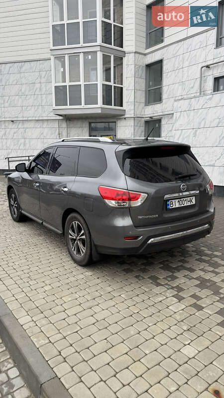 Позашляховик / Кросовер Nissan Pathfinder 2016 в Полтаві