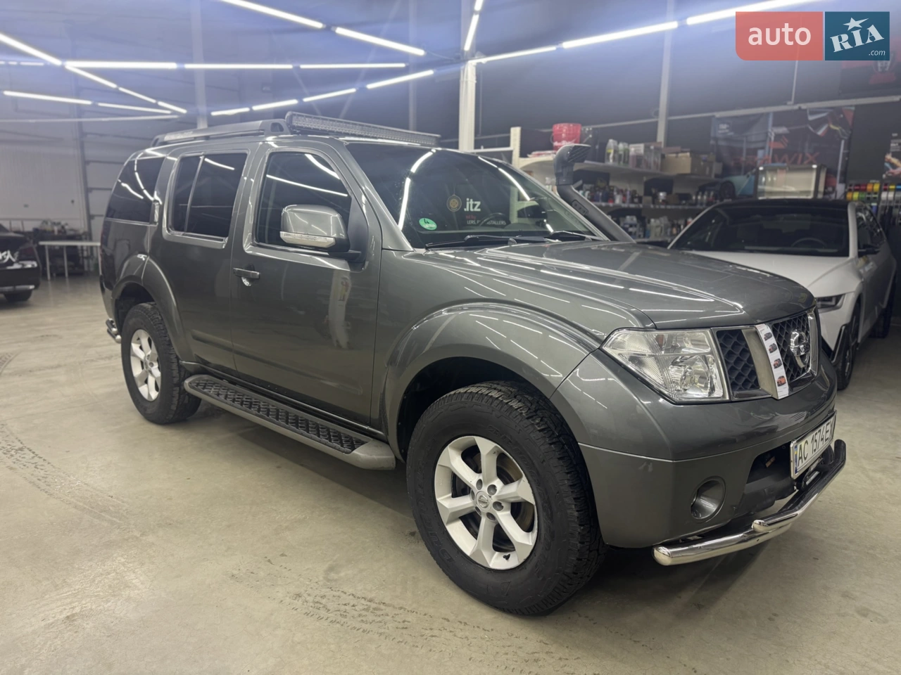 2010 Nissan Pathfinder - мініатюра 16