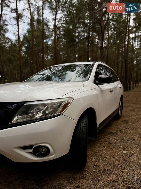 Внедорожник / Кроссовер Nissan Pathfinder 2013 в Павлограде