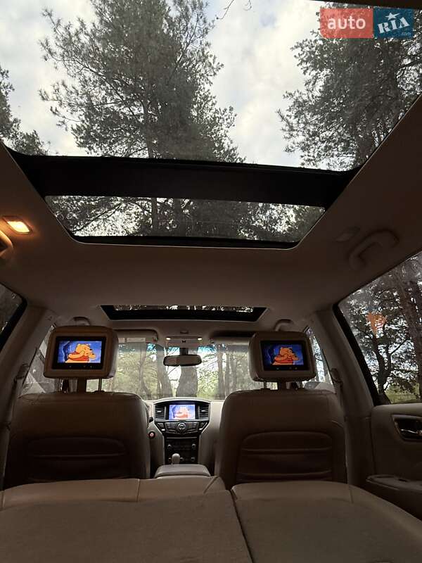 Внедорожник / Кроссовер Nissan Pathfinder 2013 в Павлограде