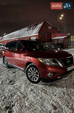 Внедорожник / Кроссовер Nissan Pathfinder 2014 в Киеве