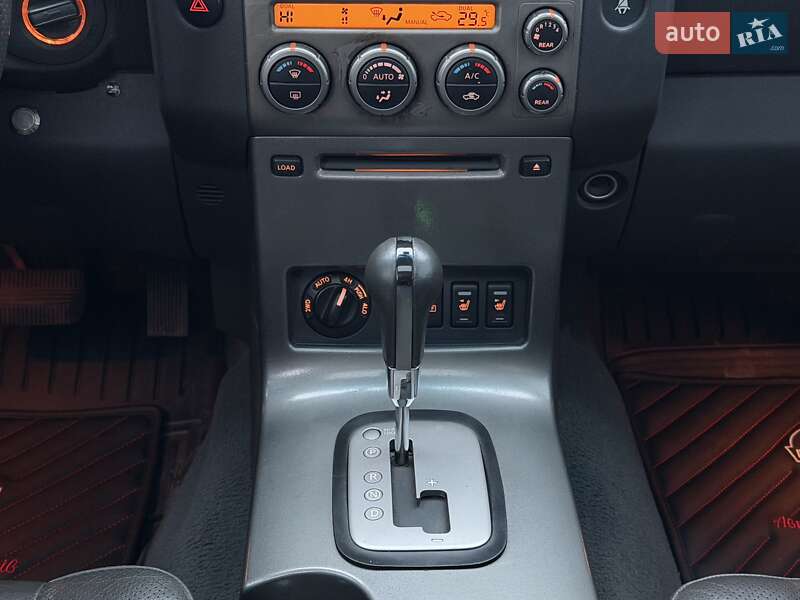 Внедорожник / Кроссовер Nissan Pathfinder 2007 в Харькове