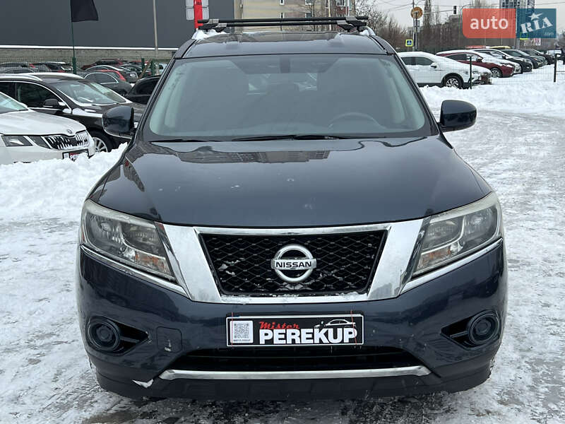 Внедорожник / Кроссовер Nissan Pathfinder 2016 в Киеве