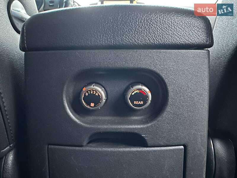 Внедорожник / Кроссовер Nissan Pathfinder 2006 в Киеве