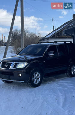 Внедорожник / Кроссовер Nissan Pathfinder 2011 в Рокитном