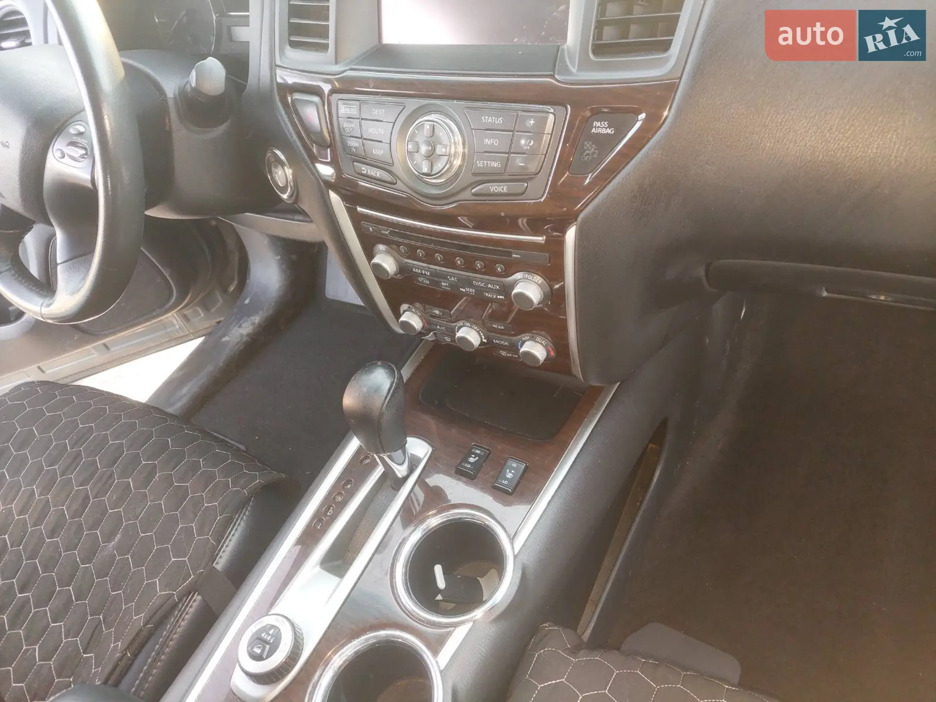 2015 Nissan Pathfinder - мініатюра 9