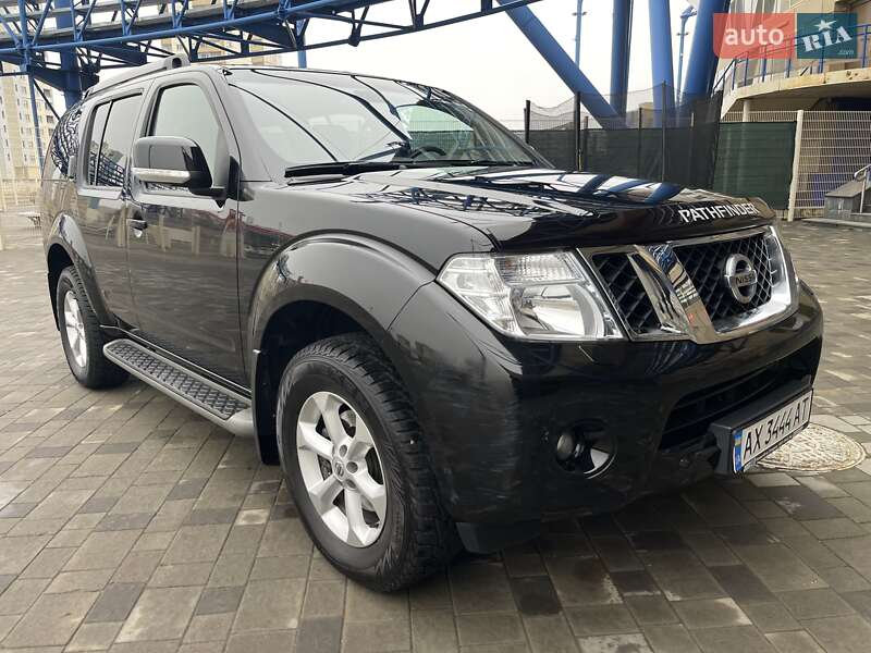 Внедорожник / Кроссовер Nissan Pathfinder 2012 в Харькове фото 32 Внедорожник / Кроссовер Nissan Pathfinder 2012 в Харькове