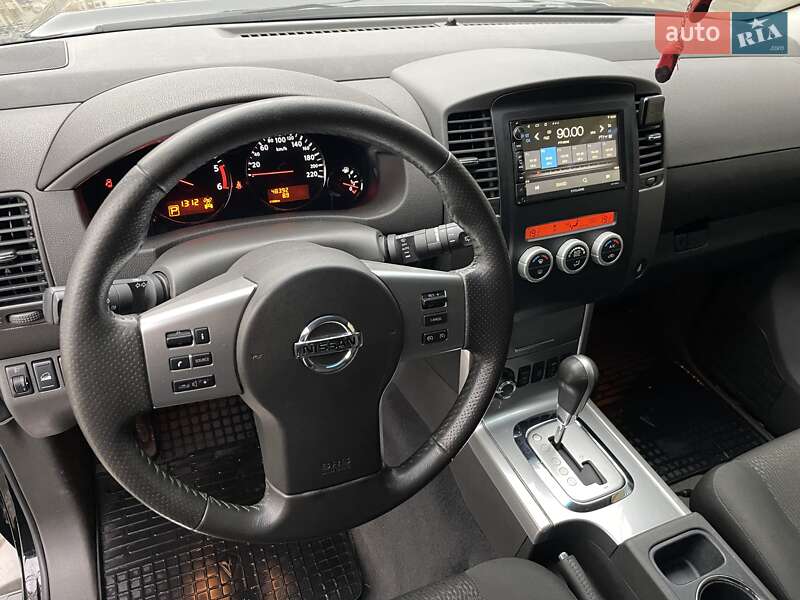 Внедорожник / Кроссовер Nissan Pathfinder 2012 в Харькове фото 42 Внедорожник / Кроссовер Nissan Pathfinder 2012 в Харькове
