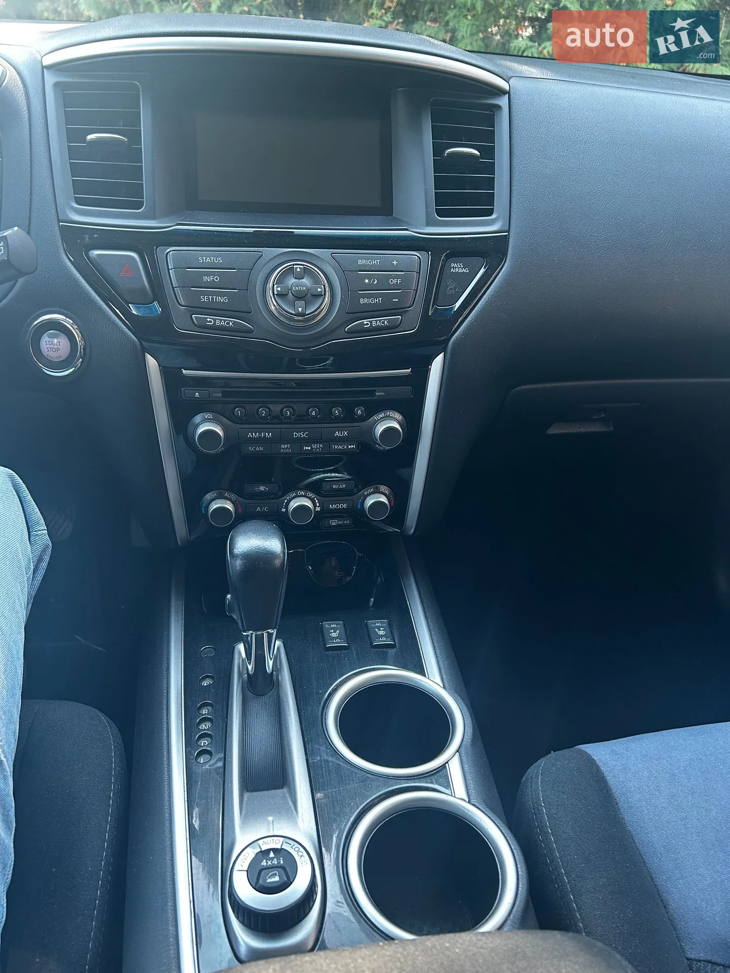 2016 Nissan Pathfinder - мініатюра 9