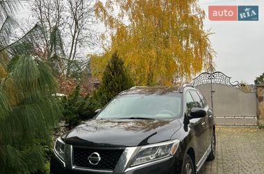 Позашляховик / Кросовер Nissan Pathfinder 2015 в Тернополі