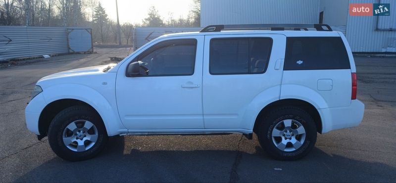 Внедорожник / Кроссовер Nissan Pathfinder 2007 в Черкассах