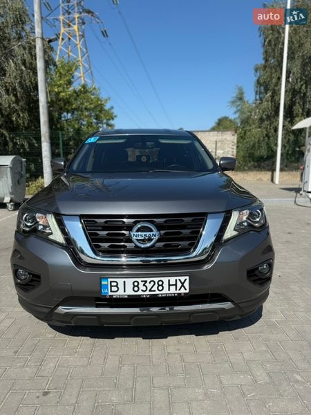 Nissan Pathfinder 2019