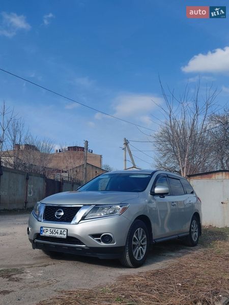 Позашляховик / Кросовер Nissan Pathfinder 2014 в Запоріжжі