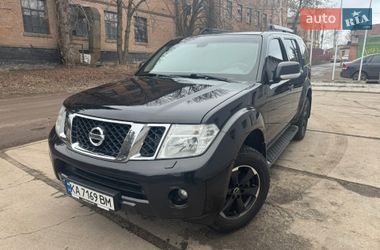 Позашляховик / Кросовер Nissan Pathfinder 2014 в Ромнах