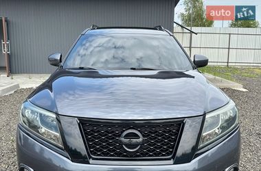 Внедорожник / Кроссовер Nissan Pathfinder 2013 в Луцке