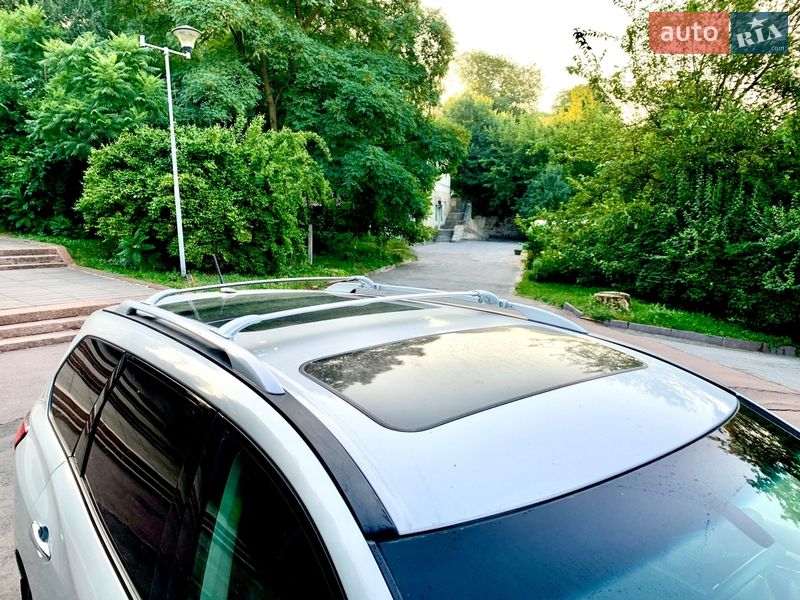 Позашляховик / Кросовер Nissan Pathfinder 2014 в Житомирі