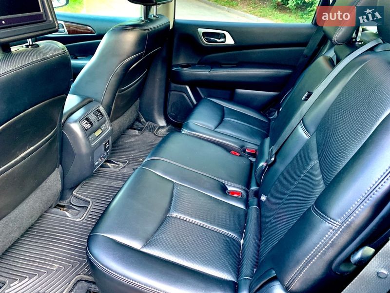 Позашляховик / Кросовер Nissan Pathfinder 2014 в Житомирі