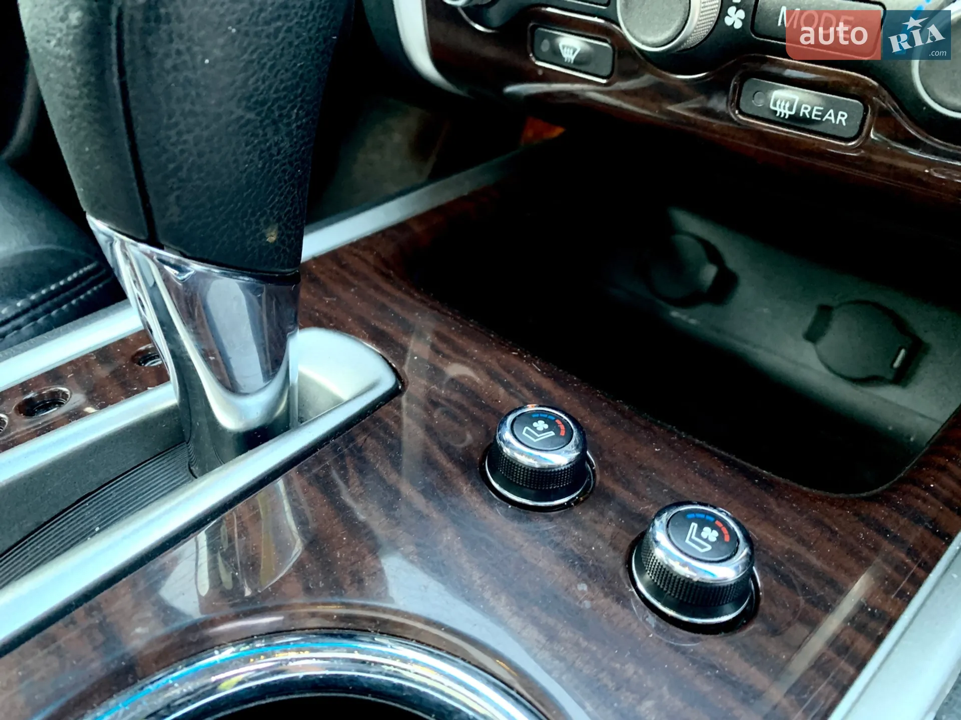 2014 Nissan Pathfinder - мініатюра 27