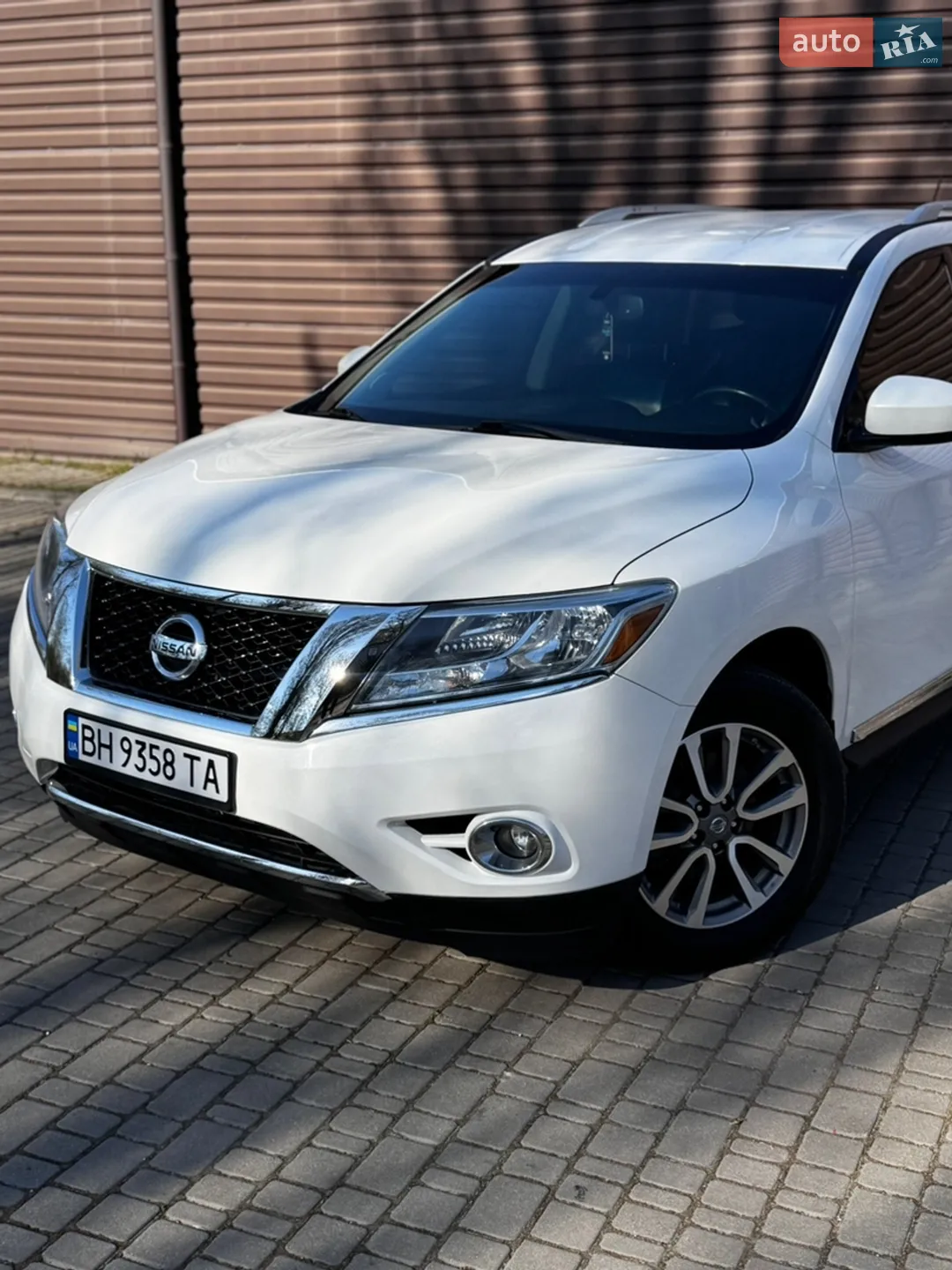 2013 Nissan Pathfinder - мініатюра 2