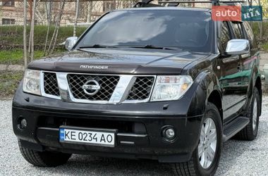 Внедорожник / Кроссовер Nissan Pathfinder 2006 в Днепре