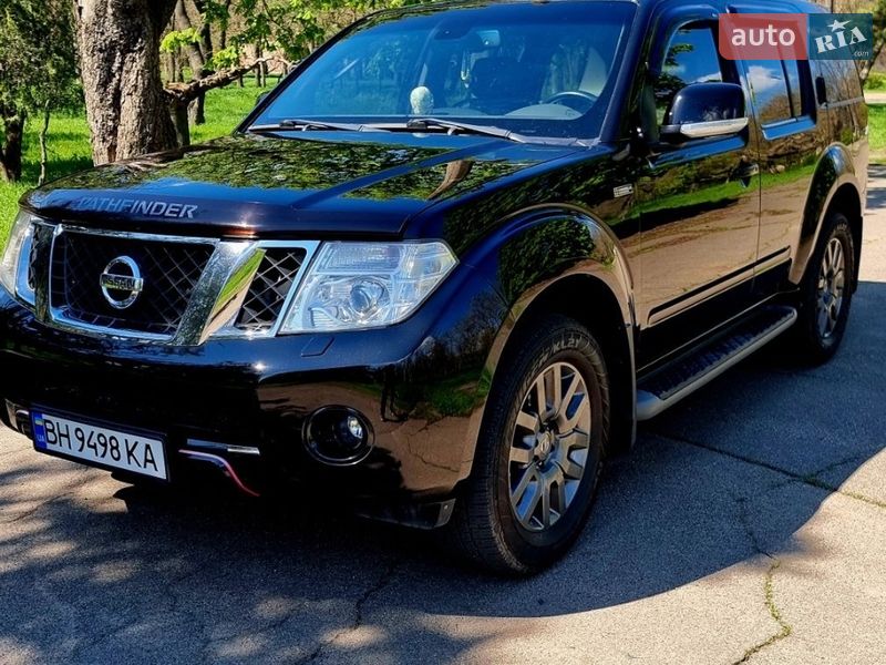 Nissan Pathfinder 2011