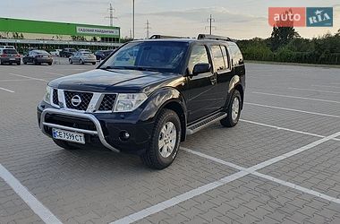 Внедорожник / Кроссовер Nissan Pathfinder 2006 в Черновцах