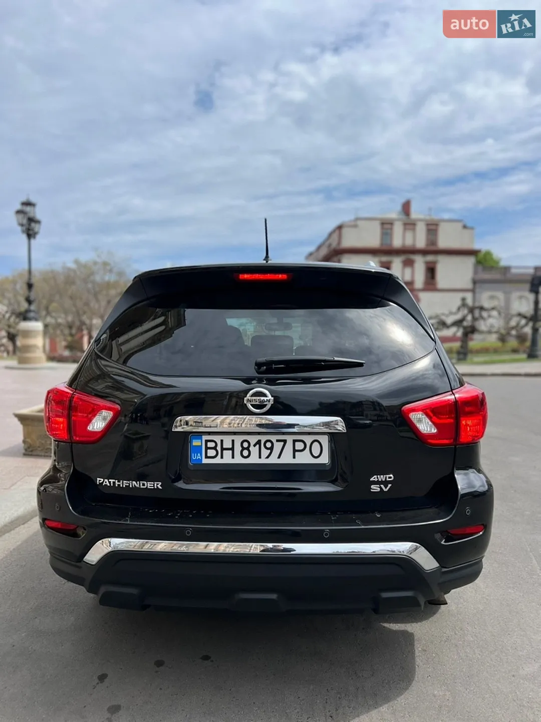2017 Nissan Pathfinder - мініатюра 16